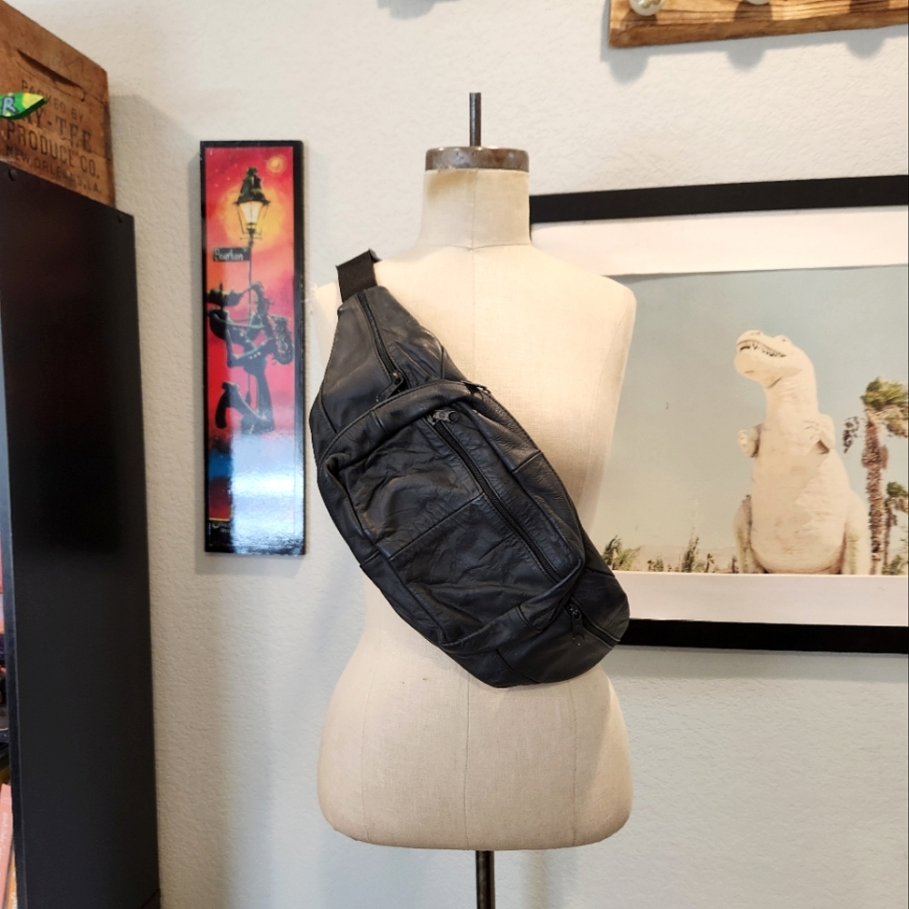 Leather Large Vintage Fannypack